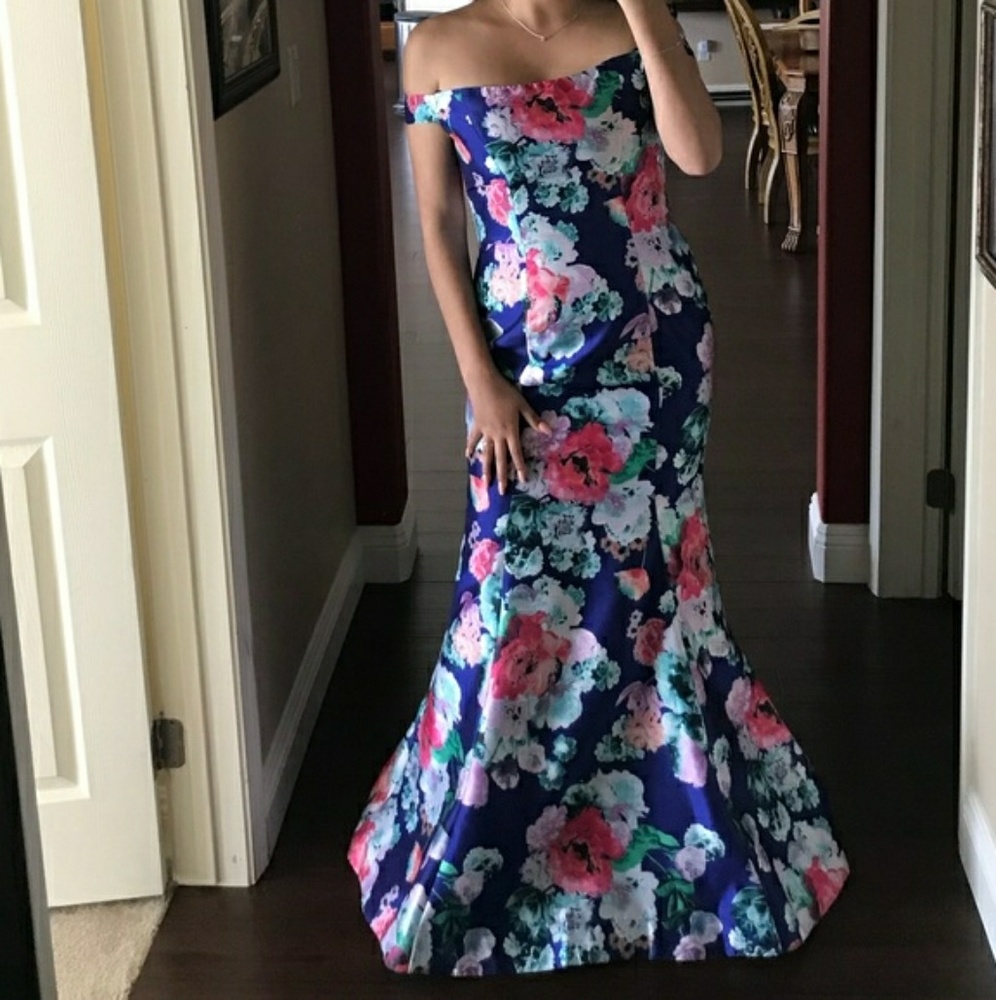 Long Formal/Prom Dress (Floral, with mermaid tail)